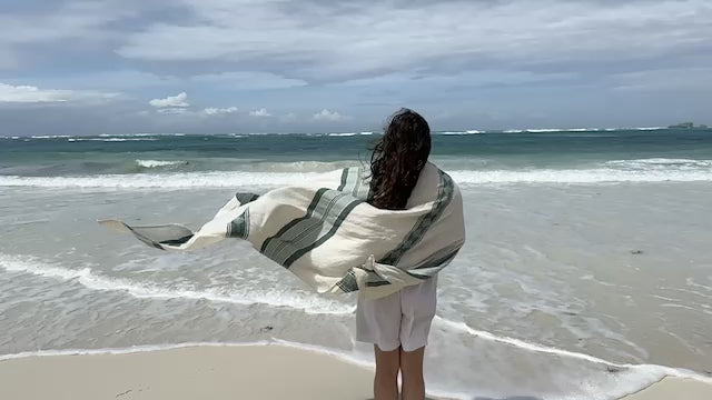 Weyra towel in the wind