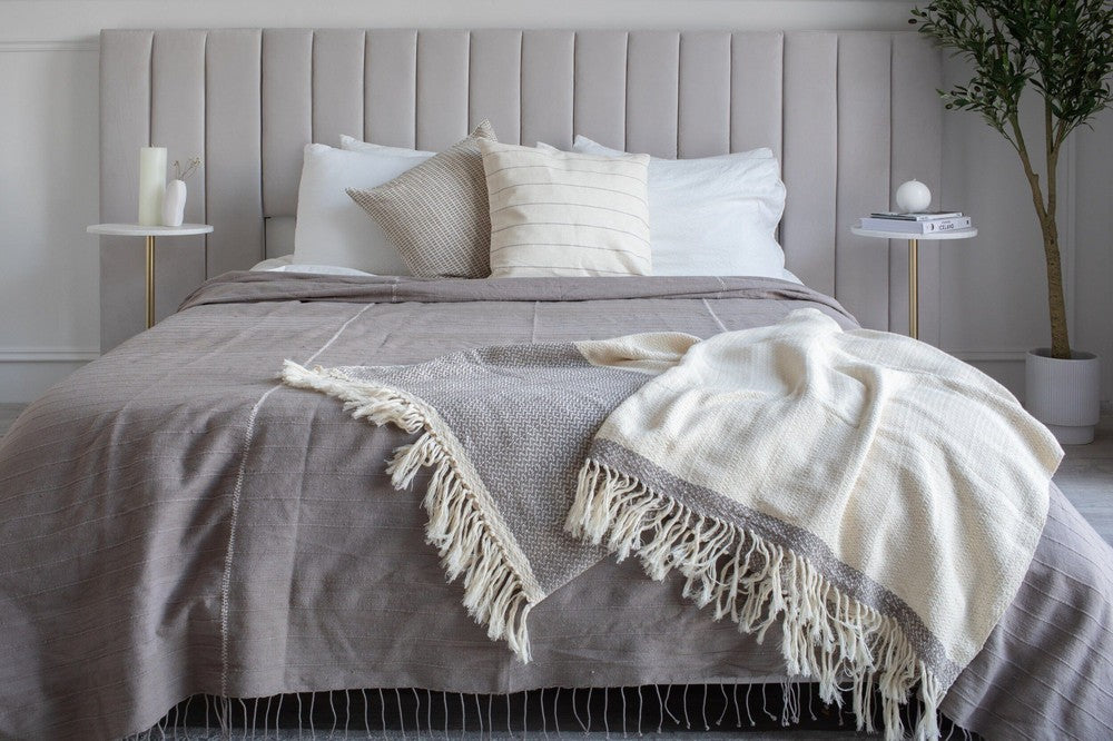 Desta blanket Throws sabahar