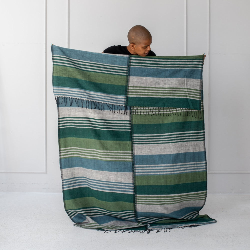 Nomad throw Throws sabahar Teals