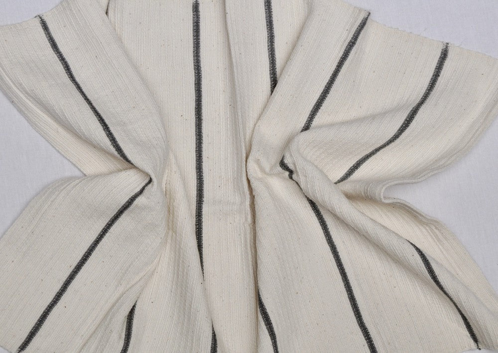 Wari hand towel in grey