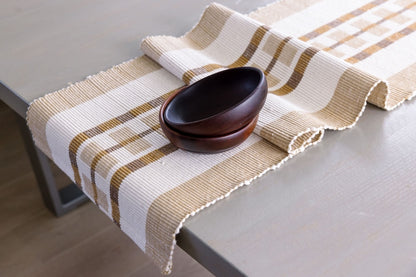 Bronze Gonder table runner with bowls