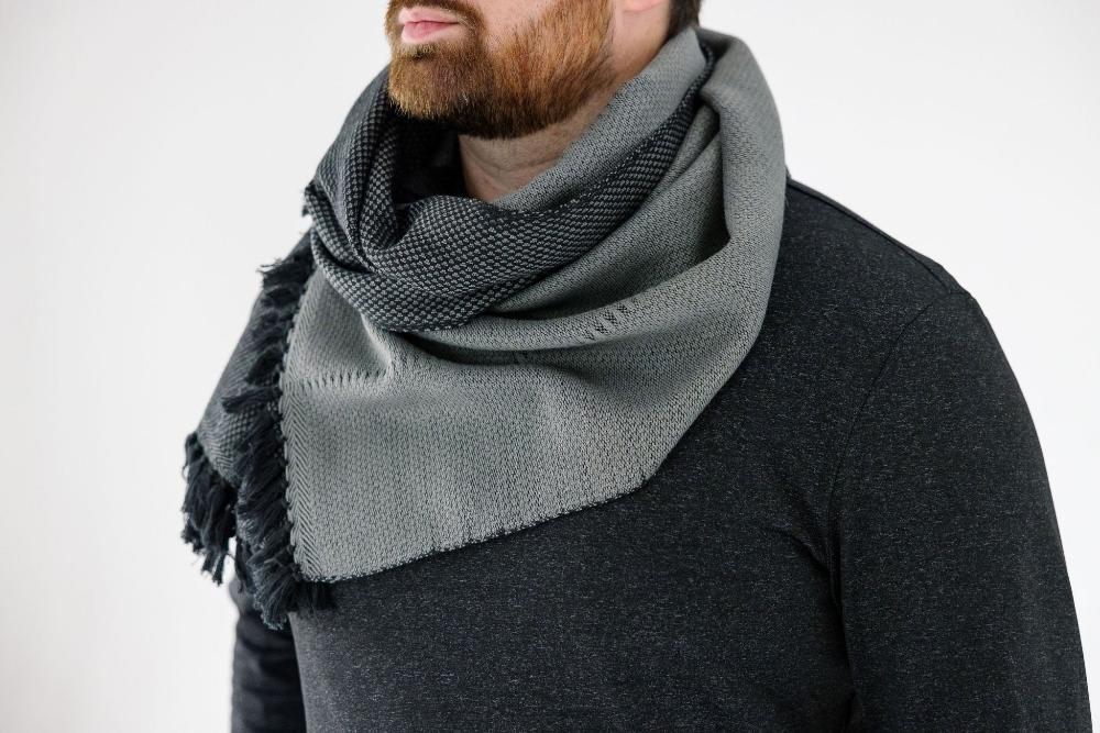 Chala Scarf in Grey on Man