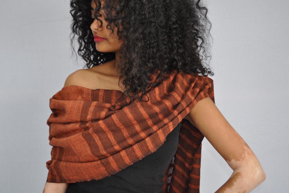 Dani shawl in copper on an Ethiopian model