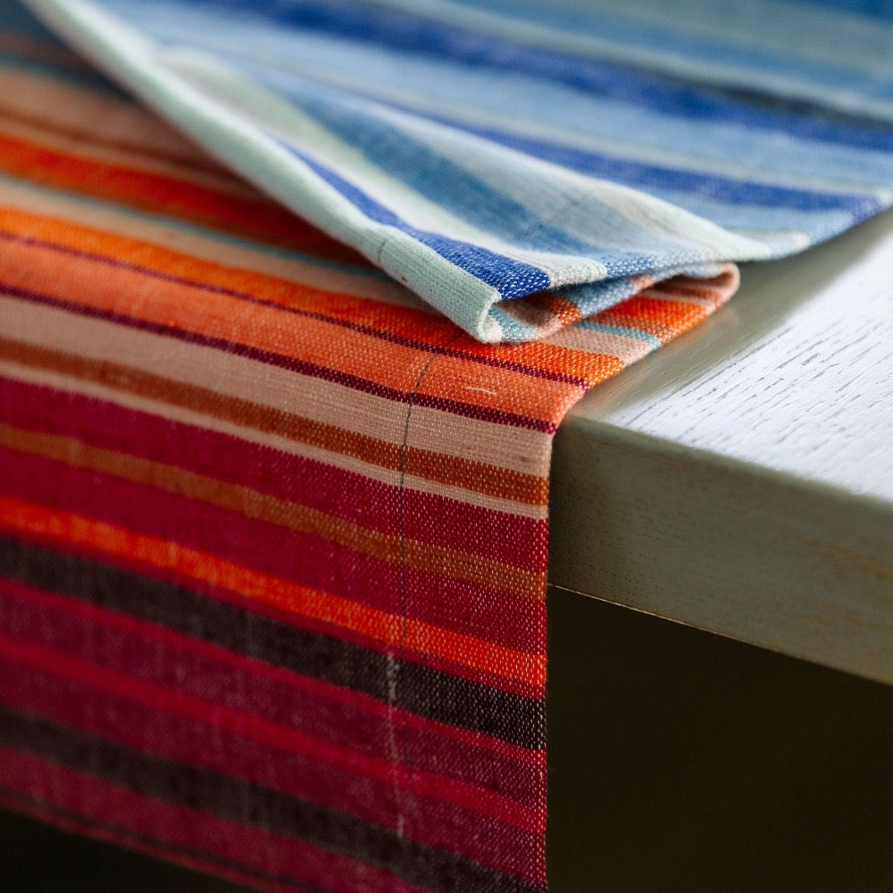 climate warming table runner close up