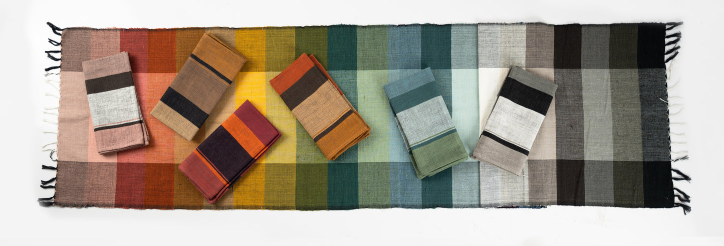 dalol napkins in 6 variants on kalam runner