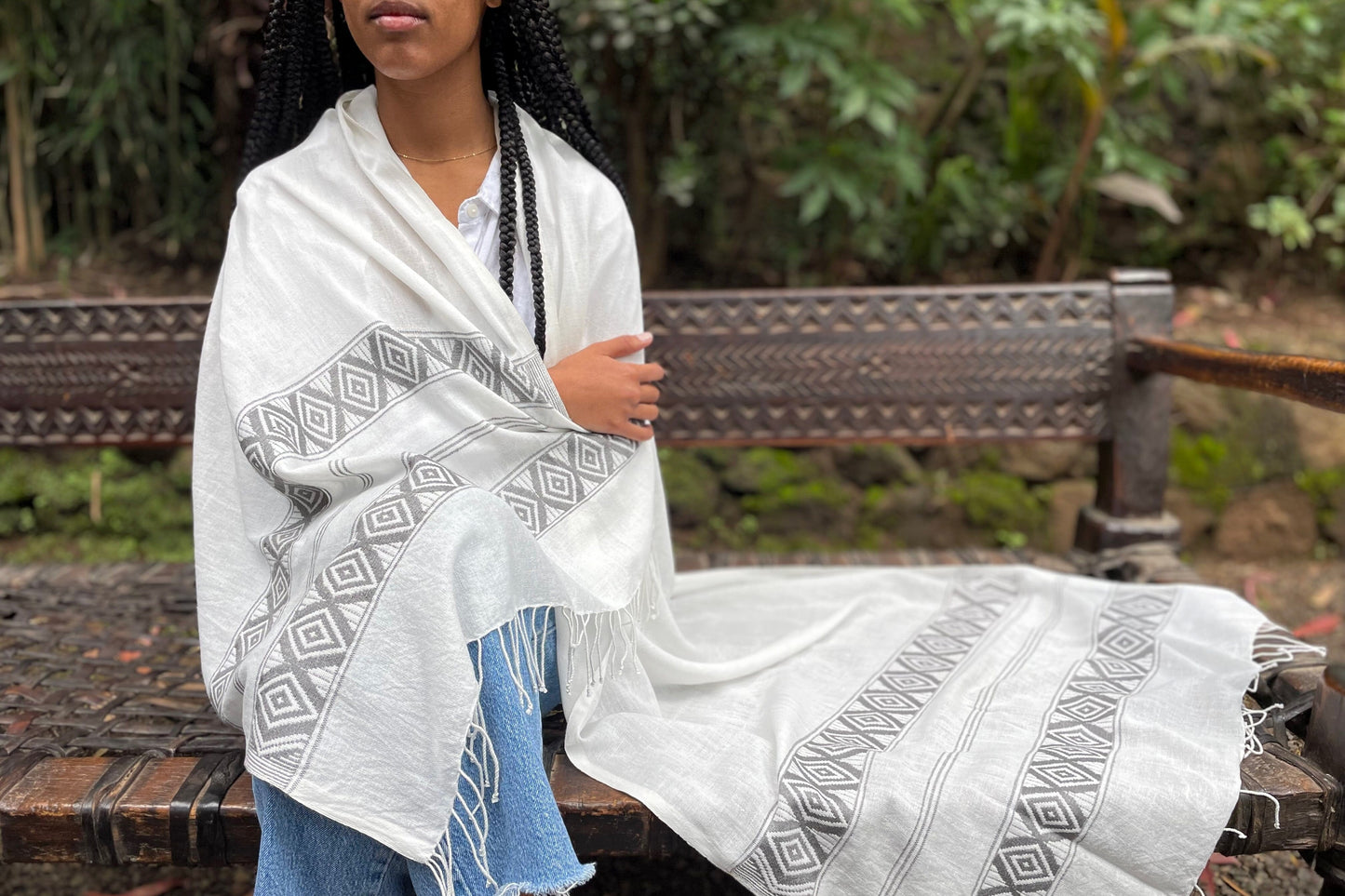 Queen Taitu shawl shawl sabahar 